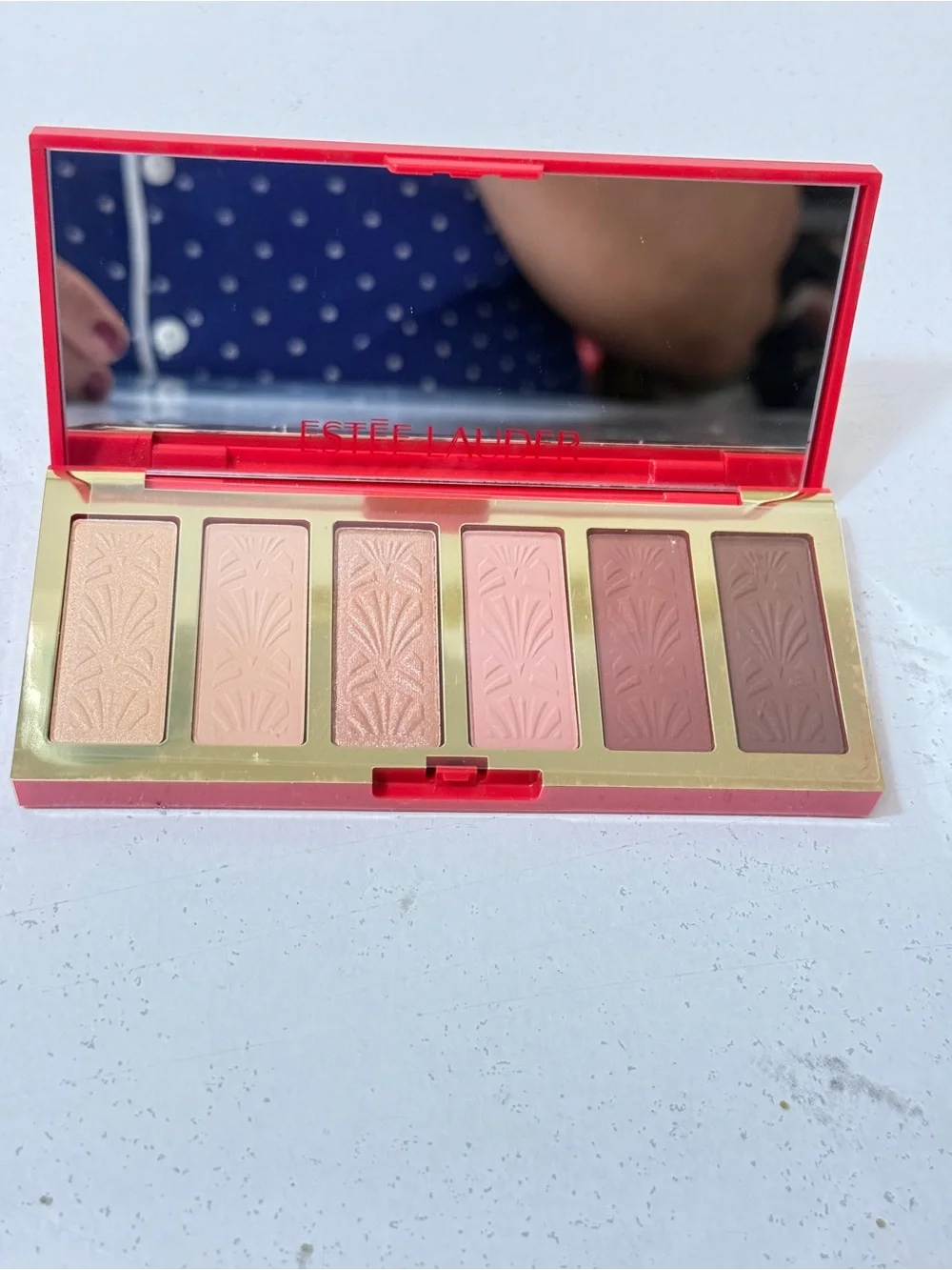 ESTEE LAUDER GLAM Limited Edition two Eyeshadow Palette and two lipsticks. New